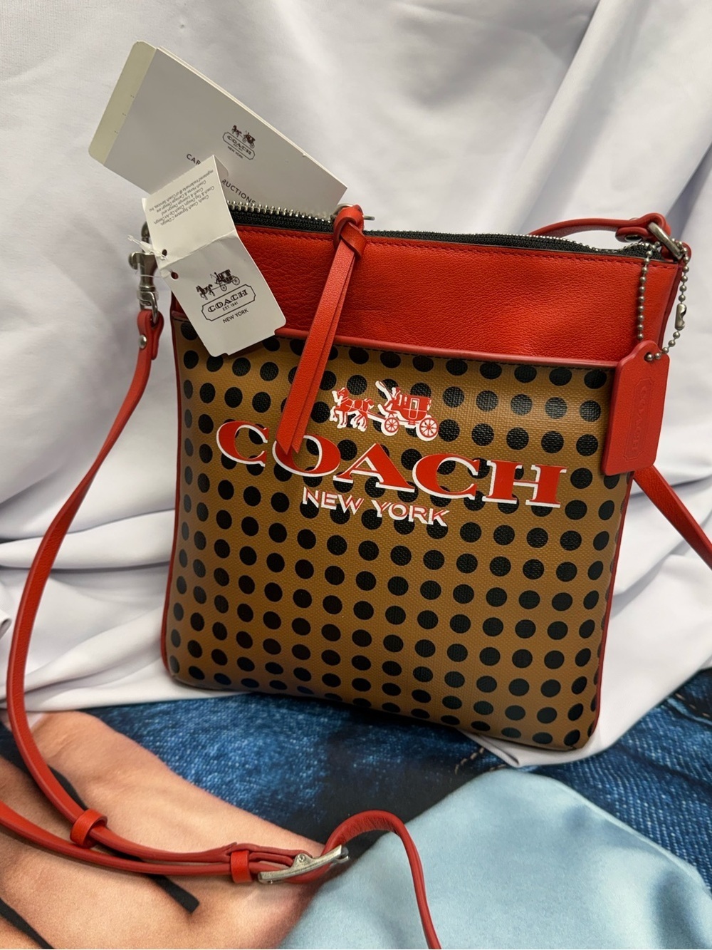 (new+tag) Coach Leather Red Trim Polka Dot Crossbody Bag Swing Pack 8 x 7.5 inch